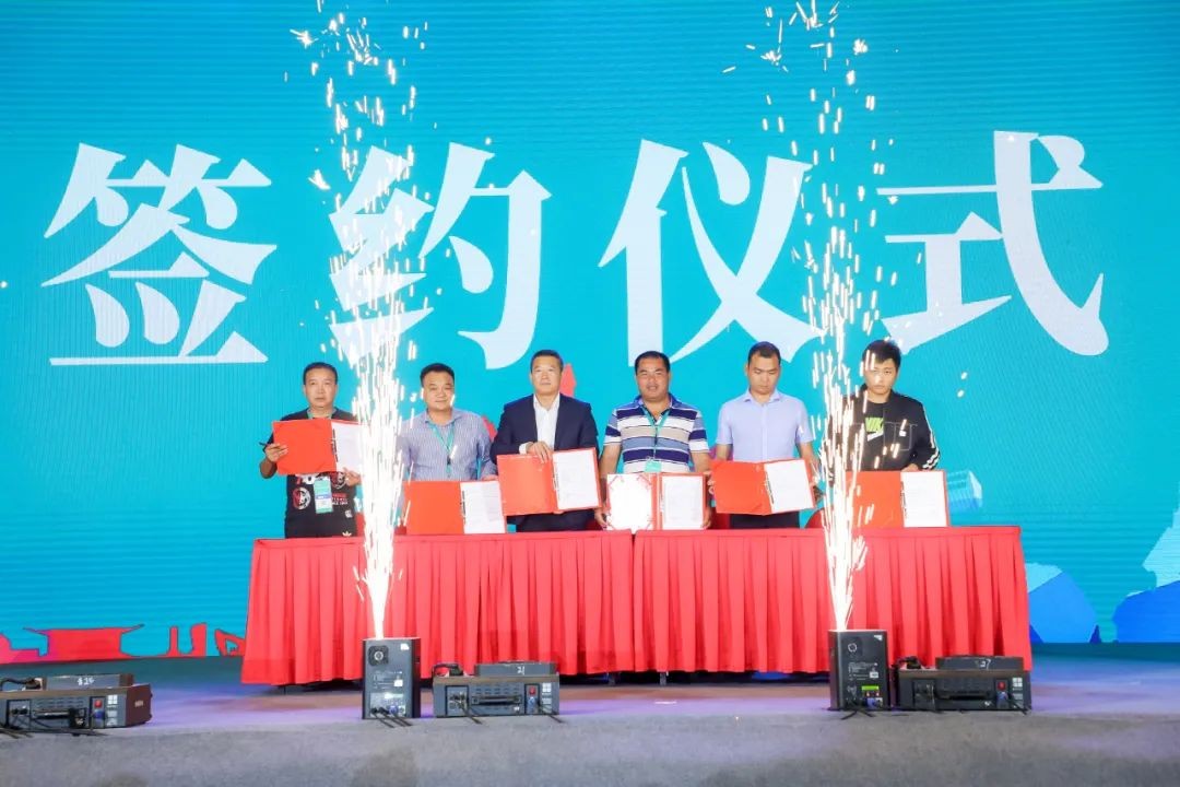 “爆品”出擊！山河智能客戶交流會(huì)簽約超8億元